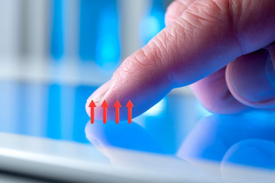 【弱点克服!?】光で画面の一部が盛り上がる「新・触覚ディスプレイ」を開発