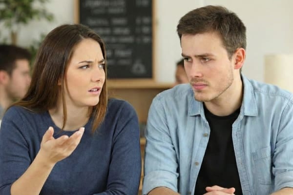 ASDと非ASDは表情の作り方が異なっており、これがコミュニケーションしづらい原因の可能性