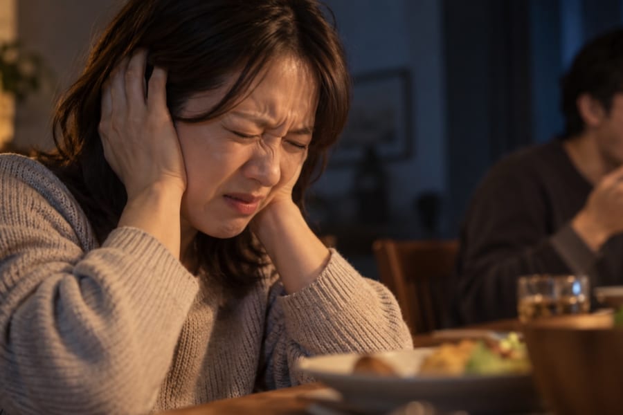咀嚼音とペンのノック音、日常の音に耐えられない「ミソフォニア」