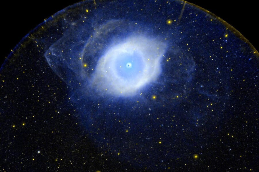 史上初の「緑色の星」を発見、白色矮星はカラフルだったと判明